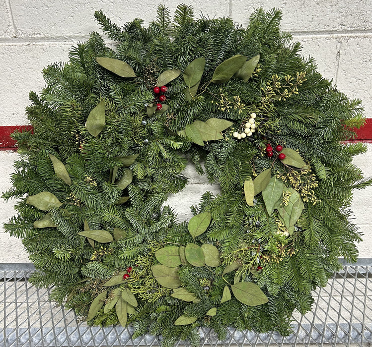 SCENT OF THE SEASON - 26" (OUTSIDE DIAMETER)